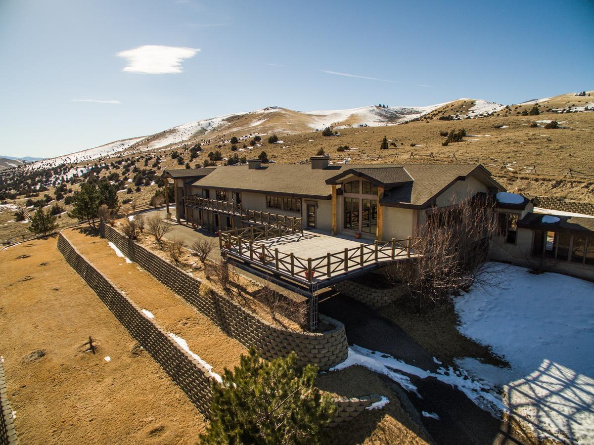 Erik'S Ranch Villa Hoffman Exterior photo